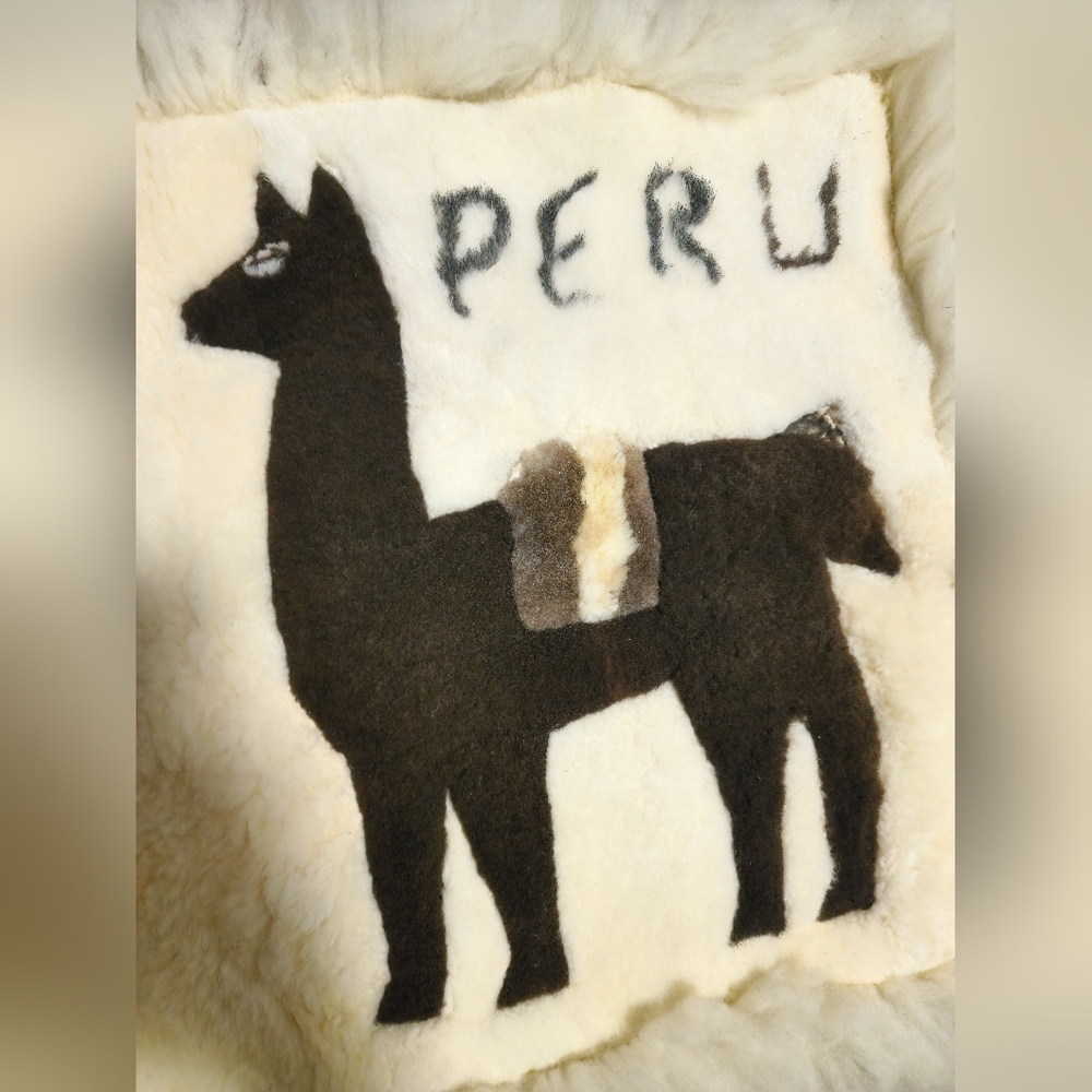 Handmade Peruvian Rugs Alpaca Fur - Picture 2 of 15